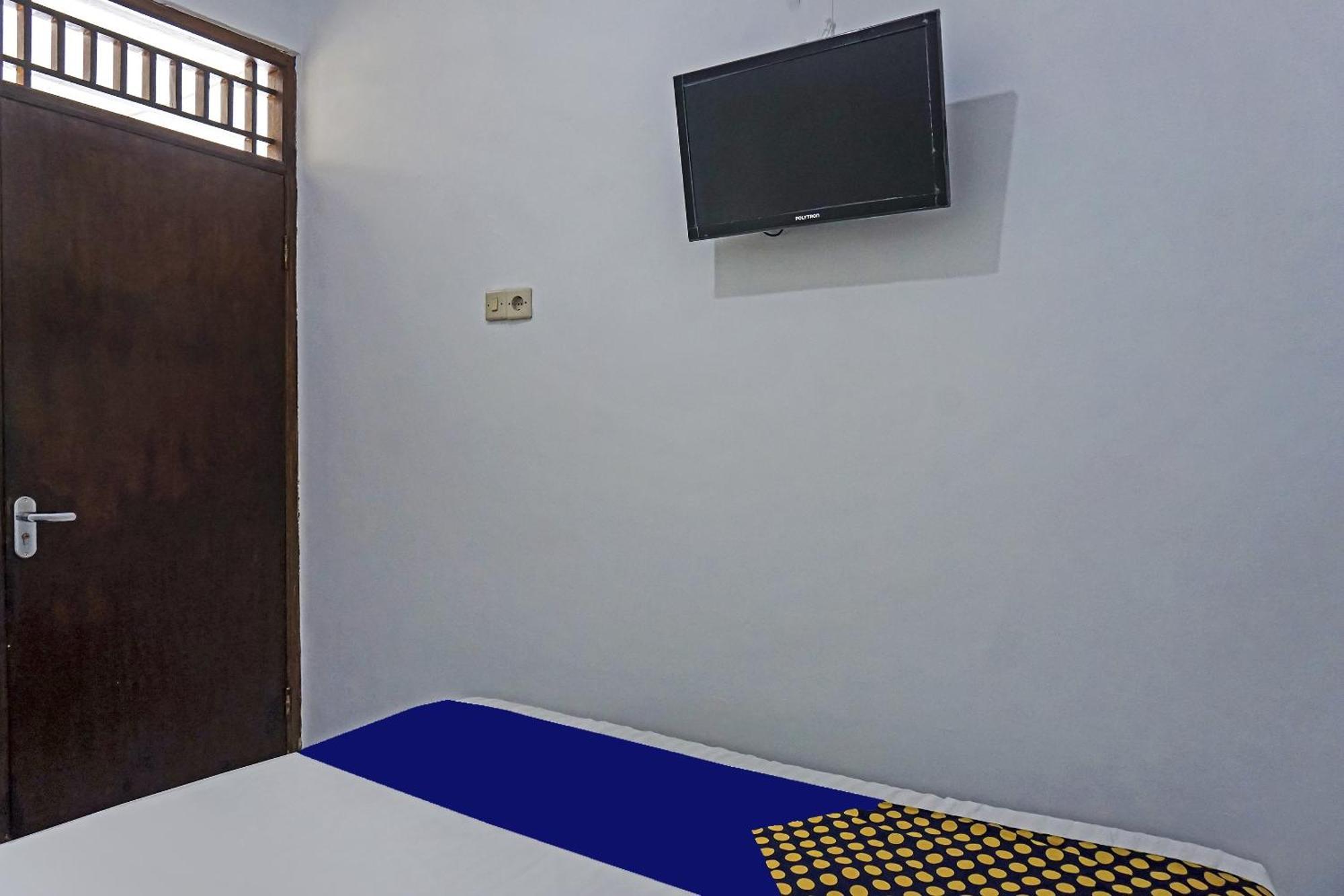 Oyo 90928 Wisma Asri Putra Syariah Bogor Kültér fotó