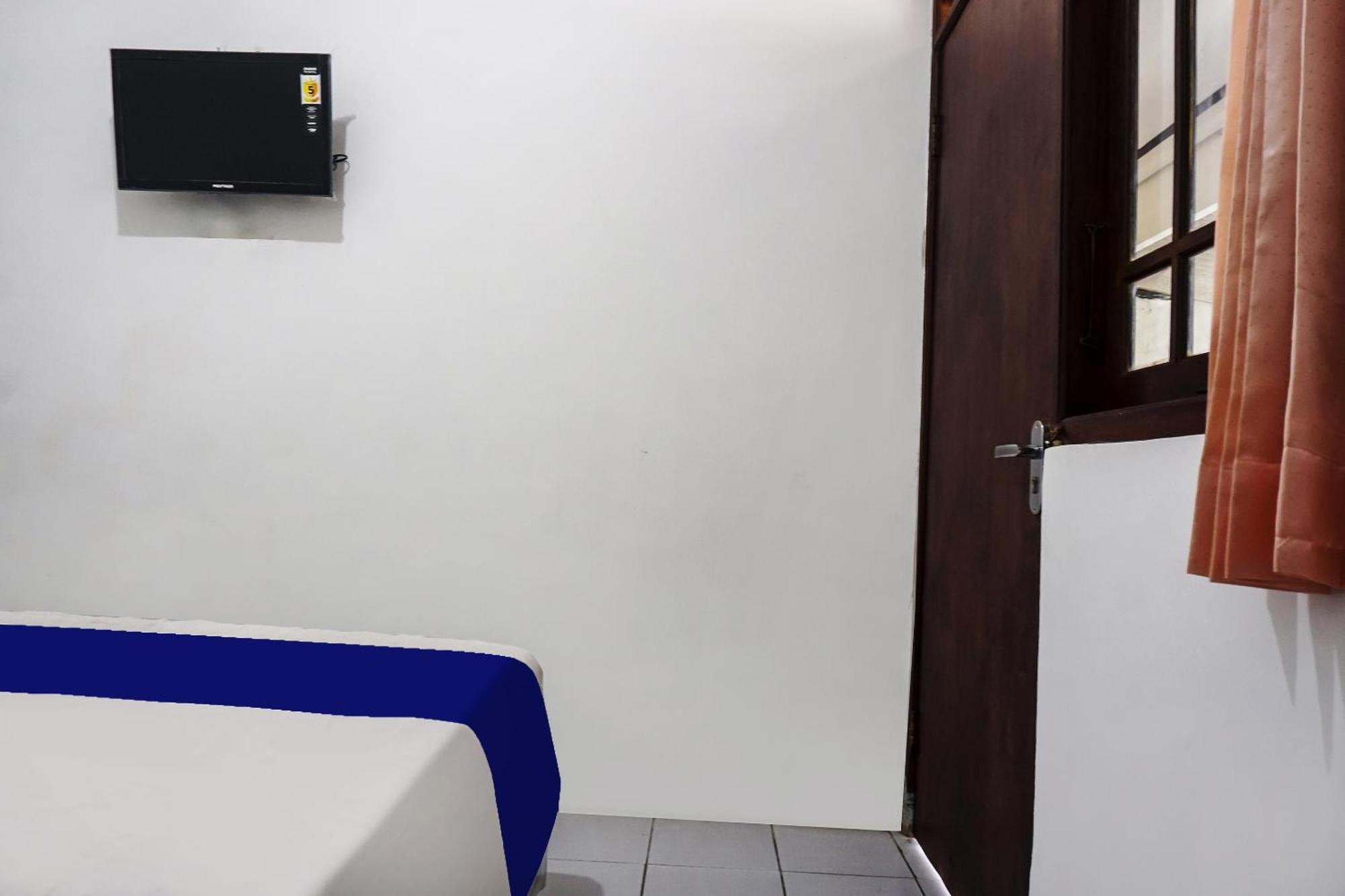 Oyo 90928 Wisma Asri Putra Syariah Bogor Kültér fotó