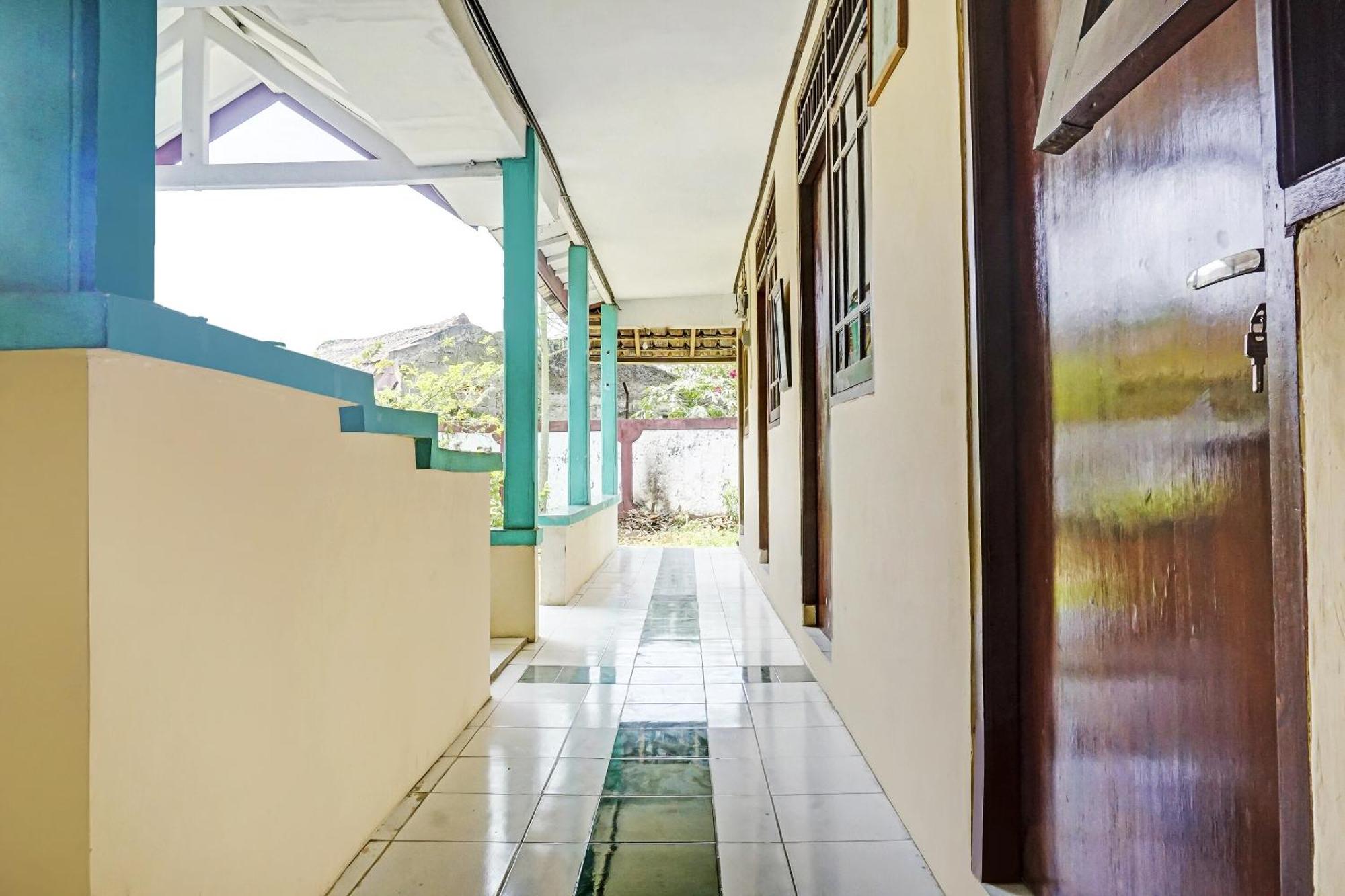 Oyo 90928 Wisma Asri Putra Syariah Bogor Kültér fotó